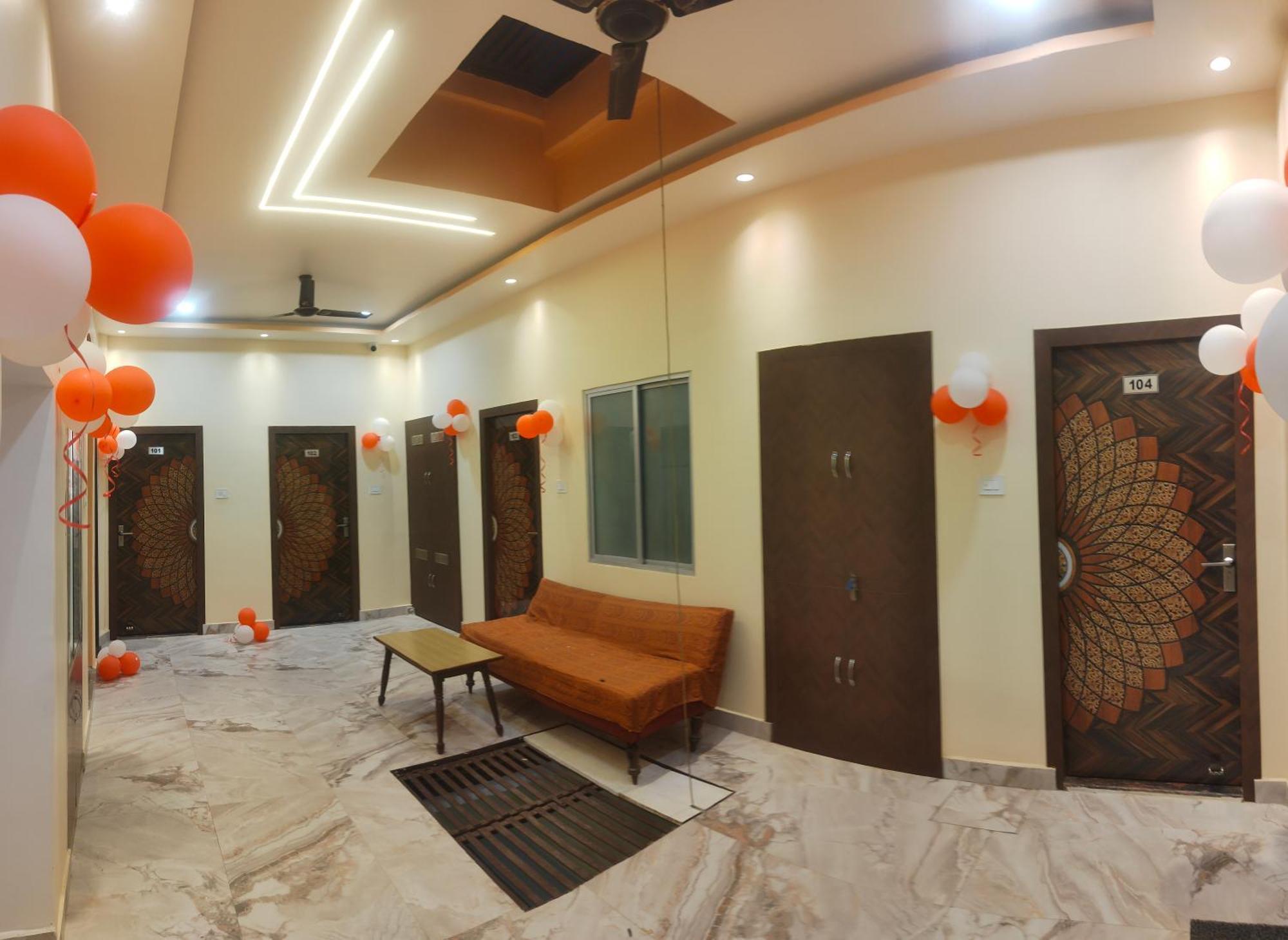 Ganga Sparsh Hotel Varanasi Ngoại thất bức ảnh